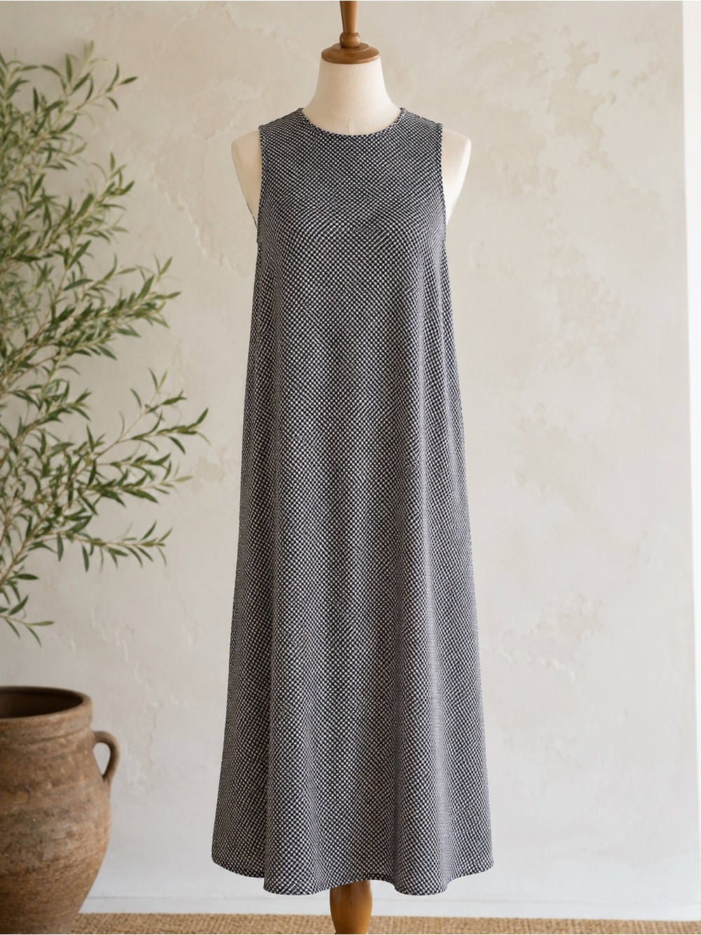 Talbots Black/White A-Line Maxi Dress linen/blend-8-minimalist sleeveless tunic